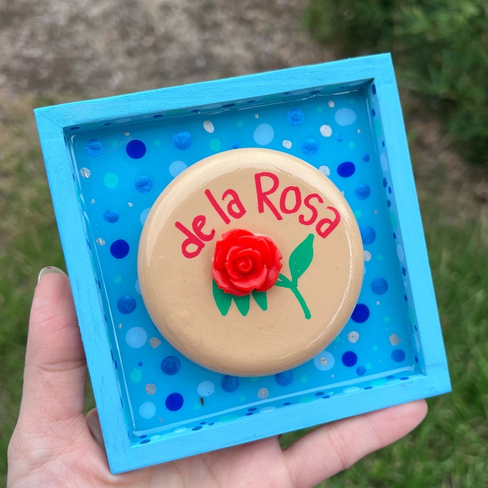 De La Rosa Decorative Wall Art